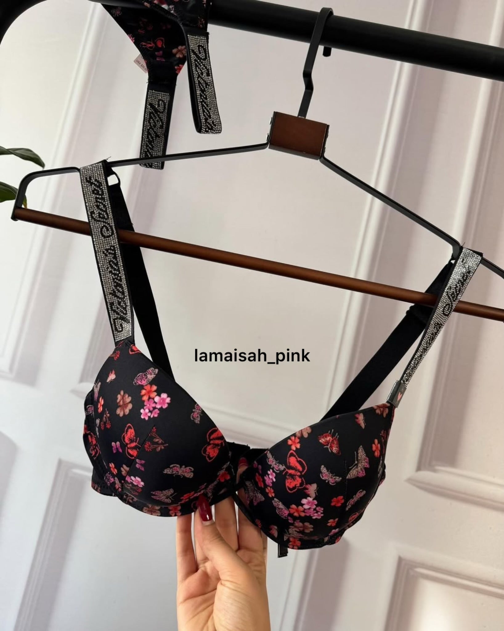 VS Criss Cross Floral Bra Set š