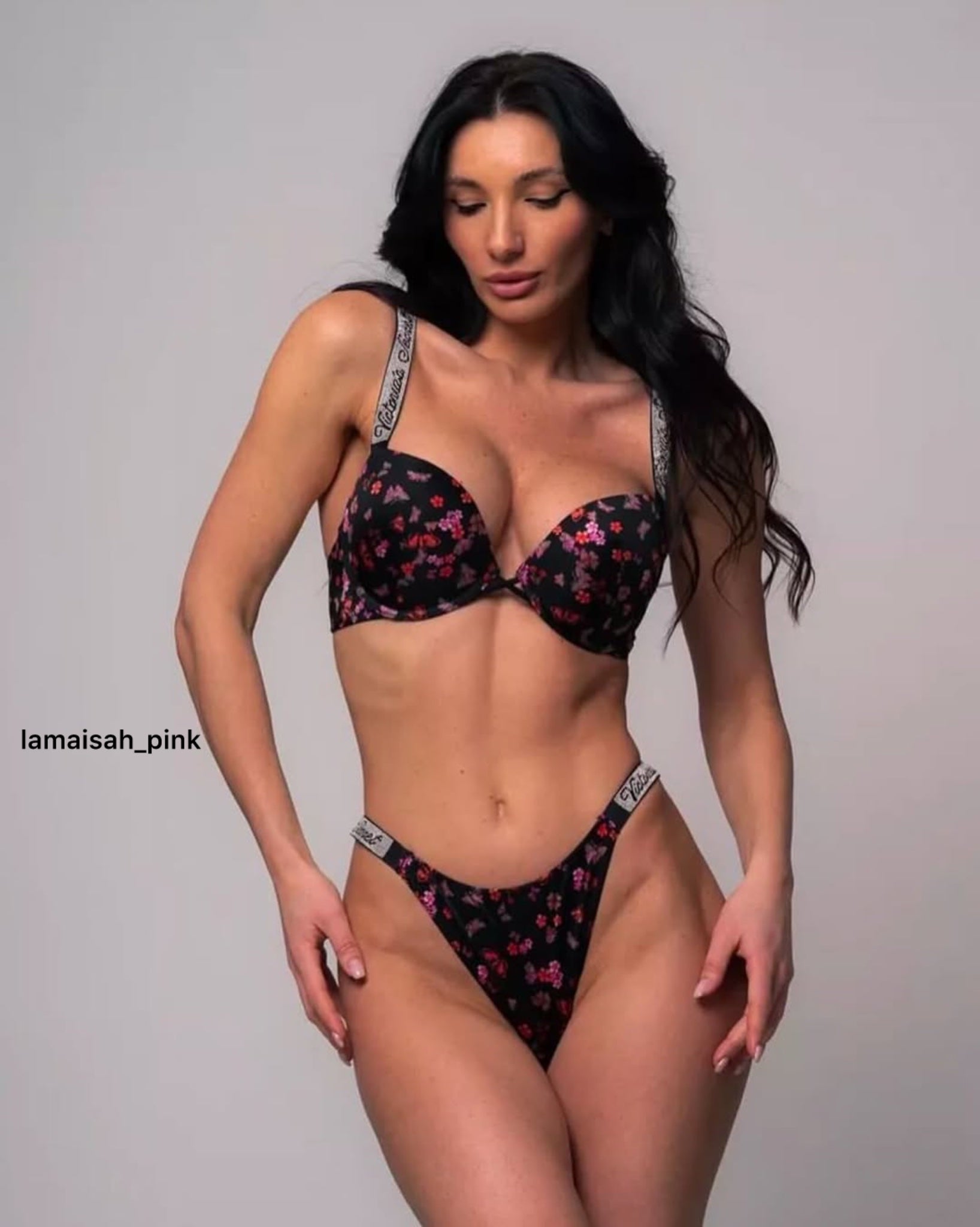 VS Criss Cross Floral Bra Set š